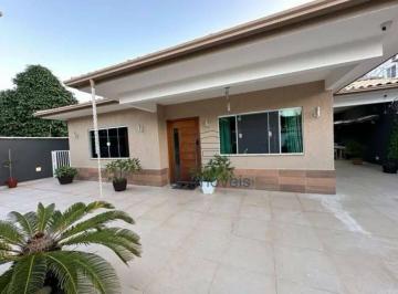d106f22f857288c2f25b4e8e3065b419feb9406c · Casa linear com 3 suítes e piscina à venda no bairro Costazul, Rio das Ostras