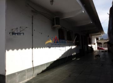Comercial · 302m² · 5 Vagas · Casa comercial a venda no Centro, Ubatuba/SP