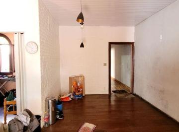 Casa · 146m² · 3 Quartos · 6 Vagas · CASA ASSOBRADADA COM 6 VAGAS DE GARAGEM