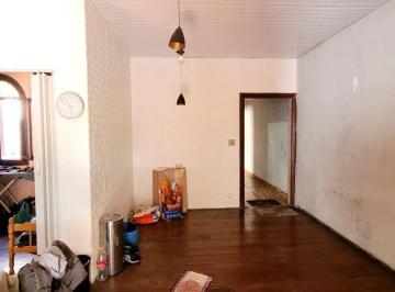 Casa · 146m² · 3 Quartos · 6 Vagas · CASA ASSOBRADADA COM 6 VAGAS DE GARAGEM