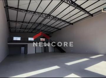 Casa · 360m² · 1 Quarto · Casa em  Avenida Segismundo Pereira - Novo Mundo - Uberlândia/MG