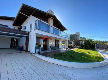 Casa · 300m² · 4 Quartos · 2 Vagas · Casa em Rua Tancredo Neves - Centenário - Torres/RS