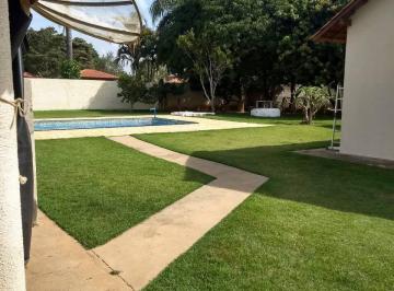 Rural · 2048m² · 2 Quartos · 8 Vagas · Chácara Araçoiaba da Serra - Cercado