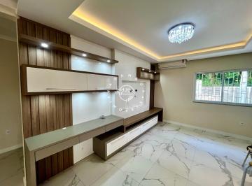 Casa · 295m² · 3 Quartos · 2 Vagas · Casa de Alto Padrão com Vista e Ofurô – Ribeirão, Paulo Lopes/SC