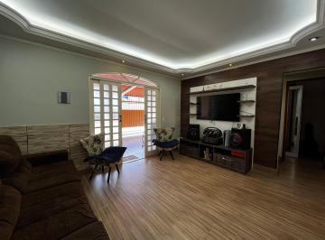 Casa de 2 quartos, Ceilândia · Excelente casa de 2 quartos c/ 1 suíte, 2 vagas, QNN 20, Ceilândia Sul