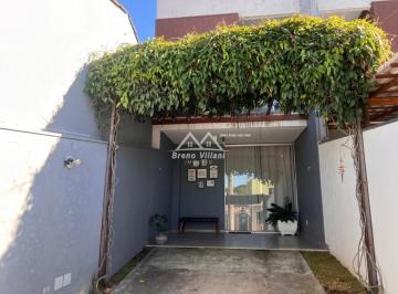 Casa · 78m² · 2 Quartos · 2 Vagas · Casa duplex, com 2 qts, suíte, 78 m² no bairro Bom Retiro.