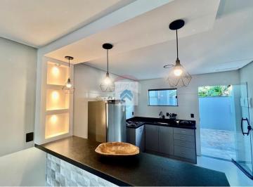 Casa · 70m² · 2 Quartos · Casa à venda em Armação dos Búzios, Rasa, com 2 quartos, com 70 m²