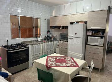 Casa · 100m² · 2 Quartos · 2 Vagas · Casa terrea a venda sendo 2 quartos , 2 banheiro , 2 vagas de garagem.