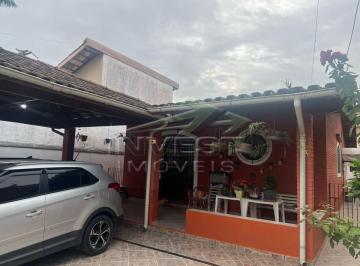 Imagem do Imóvel · Ubatuba, Itaguá - Casa 03 dormitórios (01 suíte), próximo a orla praia e comercio.