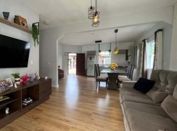 Casa · 203m² · 3 Quartos · 2 Vagas · Casa à venda no bairro Estrada das Areias - Indaial/SC