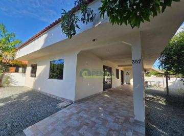 394255a450abd86136cccac32daaaeac61dcfbb8 · Casa com 4 dormitórios para alugar, 130 m² por R$ 3.500,00/mês - Centro - Penha/SC