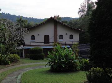 0 · Casa com 4 dormitórios sendo 2 suítes na Serra da Cantareira.