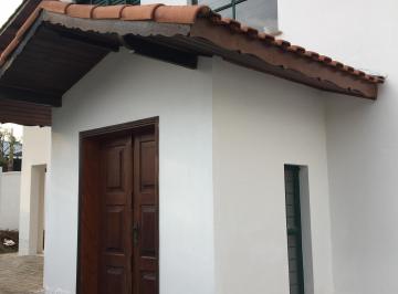 Casa de 3 quartos, São Roque · Vende-se casa de esquina no Jardim Flórida com amplo quintal .