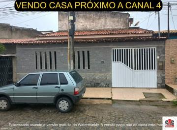 202509111631293735.jpg · Casa para Venda em Aracaju, Farolândia, 3 dormitórios, 2 suítes, 2 banheiros, 2 vagas