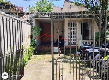 Casa · 2 Quartos · 1 Vaga · casa térrea em SV ,Linha Amarela, excelente para residência ou comércio.