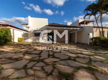 Casa de 3 quartos, Sobradinho · CASA CONDOMÍNIO  1 SUÍTE  2 SEMI SUITES ARMÁRIO PLANEJADO 61 3389-0441 