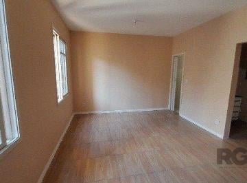 Apartamento · 31m² · 1 Quarto · Vende-se belo Studio reformado próximo a Santa Casa, sol da manhã em andar alto - 31m² - Centro Hist