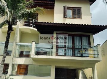 Foto 01 · Casa em Condomínio de Luxo na Vila Oliveira, Mogi das Cruzes-SP: 3 Quartos, 2 Suítes, 1 Sala, 2 Banh