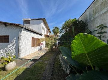 Foto 24 · Casa com Edícula à Venda na Região Central de Ubatuba - Excelente localização!