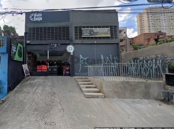 Comercial · 300m² · 4 Vagas · Prédio comercial à venda no Jardim Jamaica com 2 salões e 4 vagas