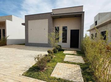 Casa · 71m² · 2 Quartos · 2 Vagas · Casa à Venda em Condomínio fechado em Atibaia!