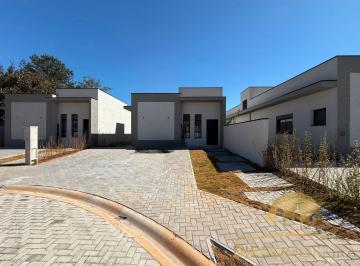 Casa · 71m² · 2 Quartos · 2 Vagas · Casa à Venda em Condomínio fechado em Atibaia!