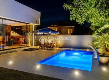 Casa · 236m² · 4 Quartos · 2 Vagas · Casa de luxo em condomínio Green Hills 01 à venda em Cachoeira do Bom Jesus