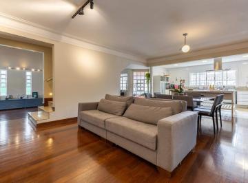 Casa · 450m² · 5 Quartos · 4 Vagas · Casa de alto padrão, bem localizada e espaçosa, consulte condições! MOBILIADA