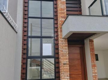 Casa · 140m² · 3 Quartos · 2 Vagas · Sobrado, 03 Dormitórios, 01 Suíte, 02 Vagas de Gar