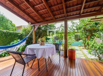 1 · Casa em Pinhais próximo ao Parque das águas