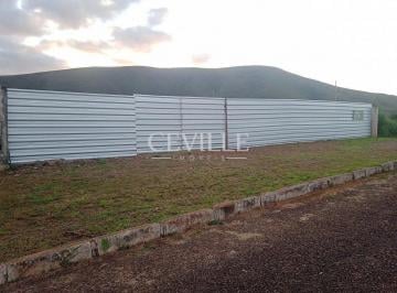 Terreno · 840m² · Oportunidade rara no Condomínio Ville des