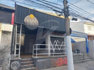 Comercial · 65m² · Salão comercial com 1 banheiro.
