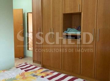 Casa · 200m² · 5 Quartos · 4 Vagas · Sobrado para alugar de 200,00m² útil, com 5 quartos na Saúde.