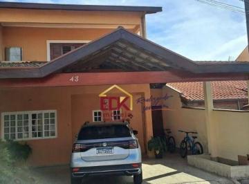 30db98e62cbbf1348563de10327e77bf4f357cb7 · Sobrado com 3 dormitórios à venda, 250 m² por R$ 901.000,00 - Jardim Uirá - São José dos Campos/SP