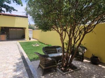 Casa · 180m² · 2 Quartos · 2 Vagas · Casa em Serra Grande, Niterói/RJ de 180m² 2 quartos à venda por R$ 550.000,00