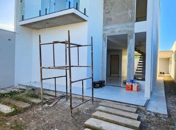 Casa · 166m² · 3 Quartos · 2 Vagas · Casa Duplex Com 3 Quartos - Bairro Salgadinho - Juazeiro Do Norte/CE