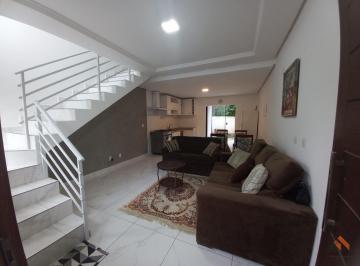 Casa · 100m² · 2 Quartos · 1 Vaga · Sobrado mobiliado 2 suítes no Rio Vermelho
