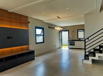 Casa · 115m² · 3 Quartos · Casa de Alto Padrão em Condomínio Vila  em Bairro Nobre de Atibaia.
