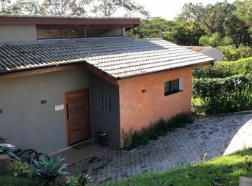 Casa · 151m² · 3 Quartos · 2 Vagas · Seu Novo Lar de Luxo: Conforto, Segurança e Lazer Esperam por Você! Disponível para Locação e Venda