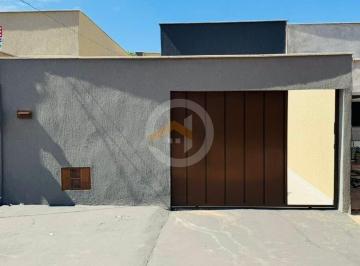 Casa · 80m² · 2 Quartos · 2 Vagas · Casa Com 2 Quartos A Venda, 80 m2, Guapó/GO