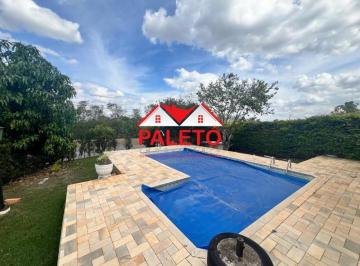 Foto 01 · Casa com 3 dormitórios com piscina a venda no Condomínio Ninho Verde na cidade de Quadra