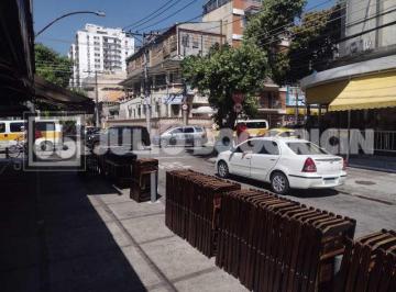 Casa · 145m² · 5 Quartos · Julio Bogoricin vende Casa duplex situada na Rua Ribeiro Guimarães