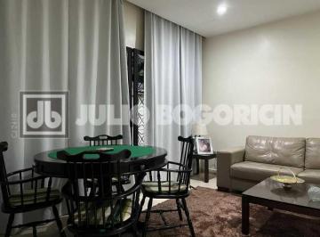Casa · 280m² · 3 Quartos · 3 Vagas · Ótima casa, reformada, 3 quartos (2 suítes), 3 vagas para carro, espação gourmet