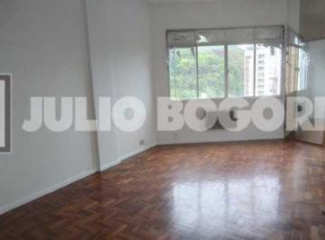 Apartamento · 83m² · 2 Quartos · 1 Vaga · Apartamento, 2 quartos, dependências completas, vaga de garagem escriturada. Por