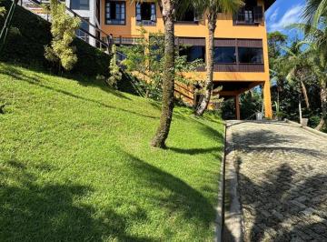 Casa de 7 quartos, São Sebastião · Casa à venda em Boiçucanga com excelente área total de 4000