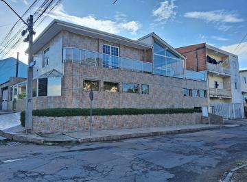 Casa de 3 quartos, Curitiba · Excelente Imóvel Comercial e/ou Residencial bem localizado no Uberaba