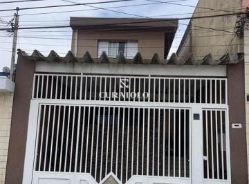 Casa · 120m² · 2 Quartos · 2 Vagas · Conheça esta linda casa à venda na Vila Brasil, próx a estação Vila Tolstói. Com 2 quartos, 2 vagas