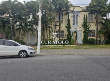 Casa · 237m² · 9 Quartos · 7 Vagas · Investimento Inteligente: Casa comercial com 9 salas, 6 banheiros e 7 vagas no nobre bairro do Jardi