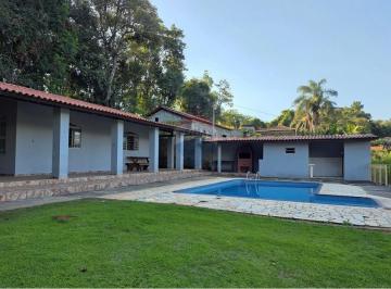 Rural · 220m² · 3 Quartos · Chácara com Piscina e Edícula Próxima a Bragança Paulista