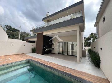 Casa · 174m² · 3 Quartos · 2 Vagas · Sobrado com 3 quartos